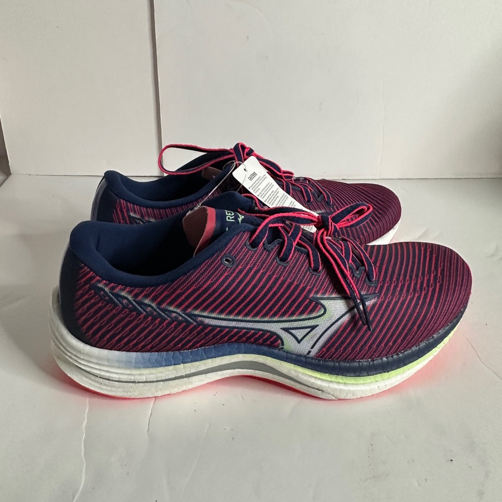 NWT Mizuno Women's Wave Rebellion sneakers